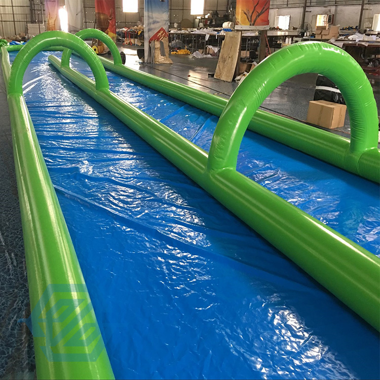 Glissière d'eau gonflable Double Slide Slip N Slide The City